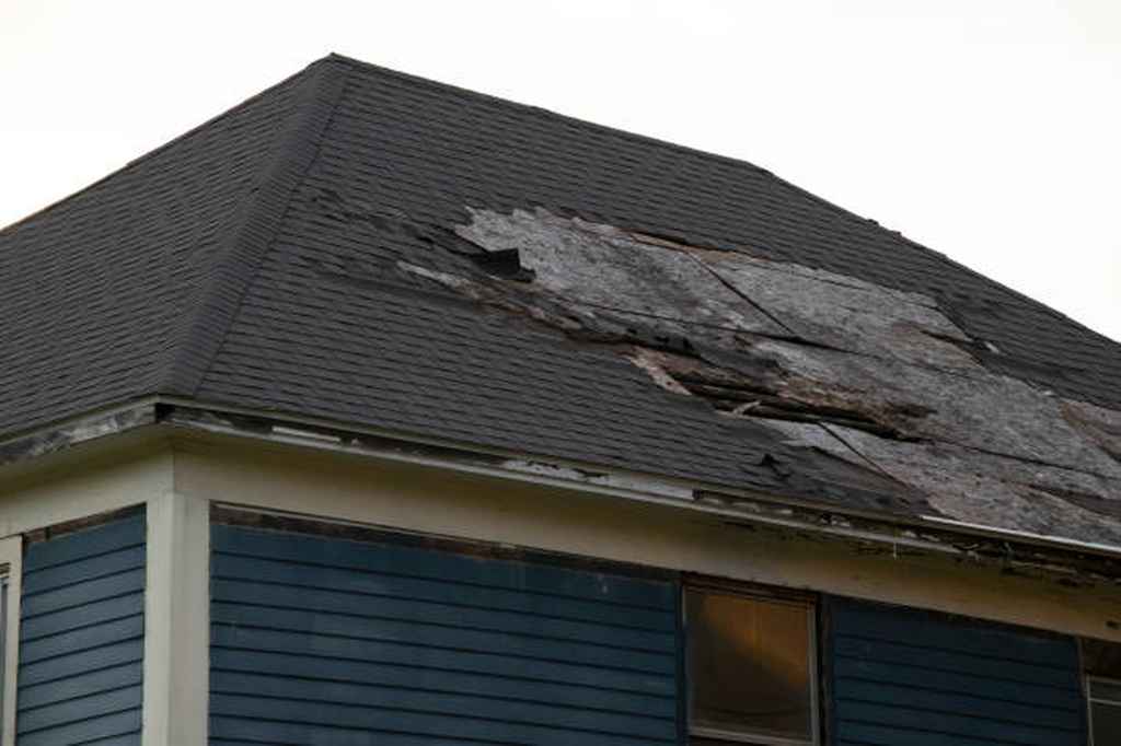 storm daamge repair experts Bradenton